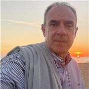 Ingegnere Elettronico con più di 35 anni di esperienza lavorativa nell'industria impartisce lezioni di matematica e informatica